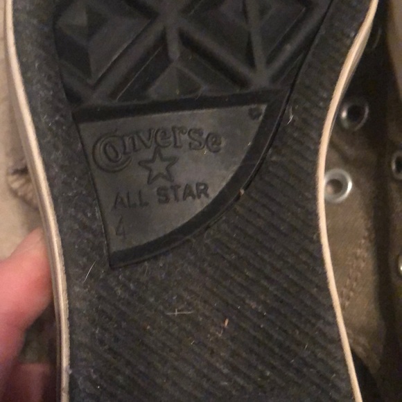 Women’s size 4 converse chuck taylor gray all star - Picture 4 of 7